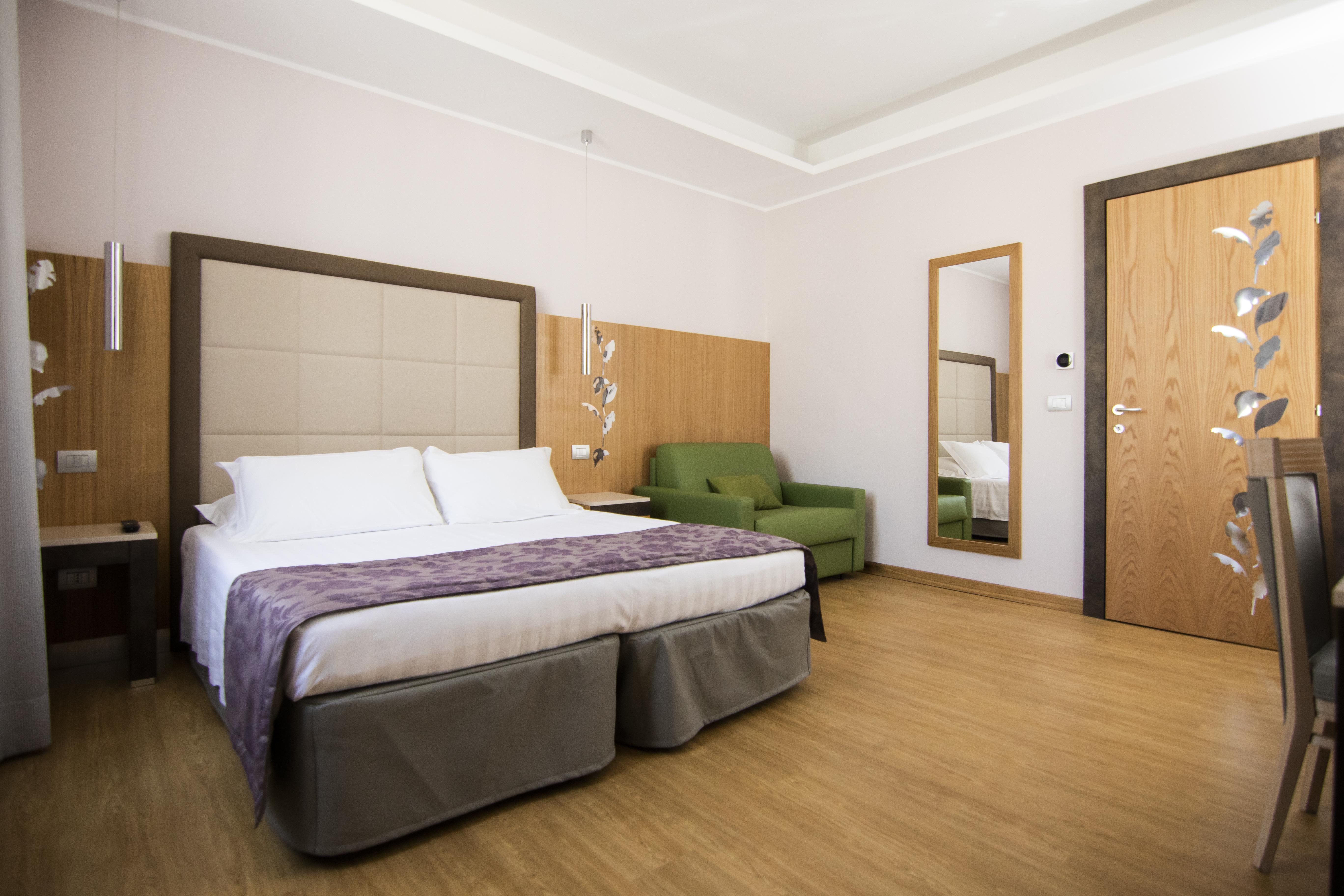 Hotel Giolli Nazionale Rome Exterior photo