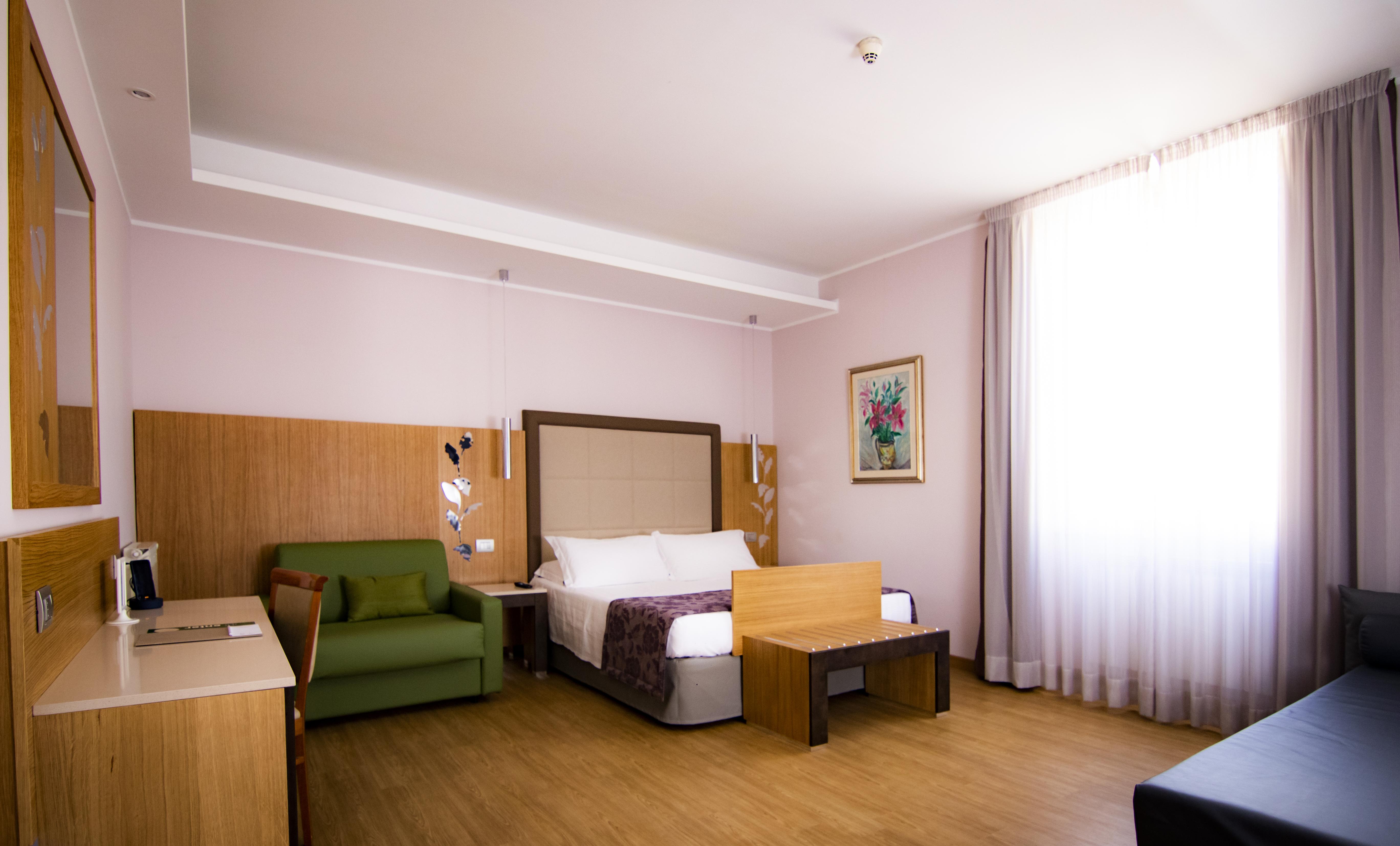 Hotel Giolli Nazionale Rome Exterior photo