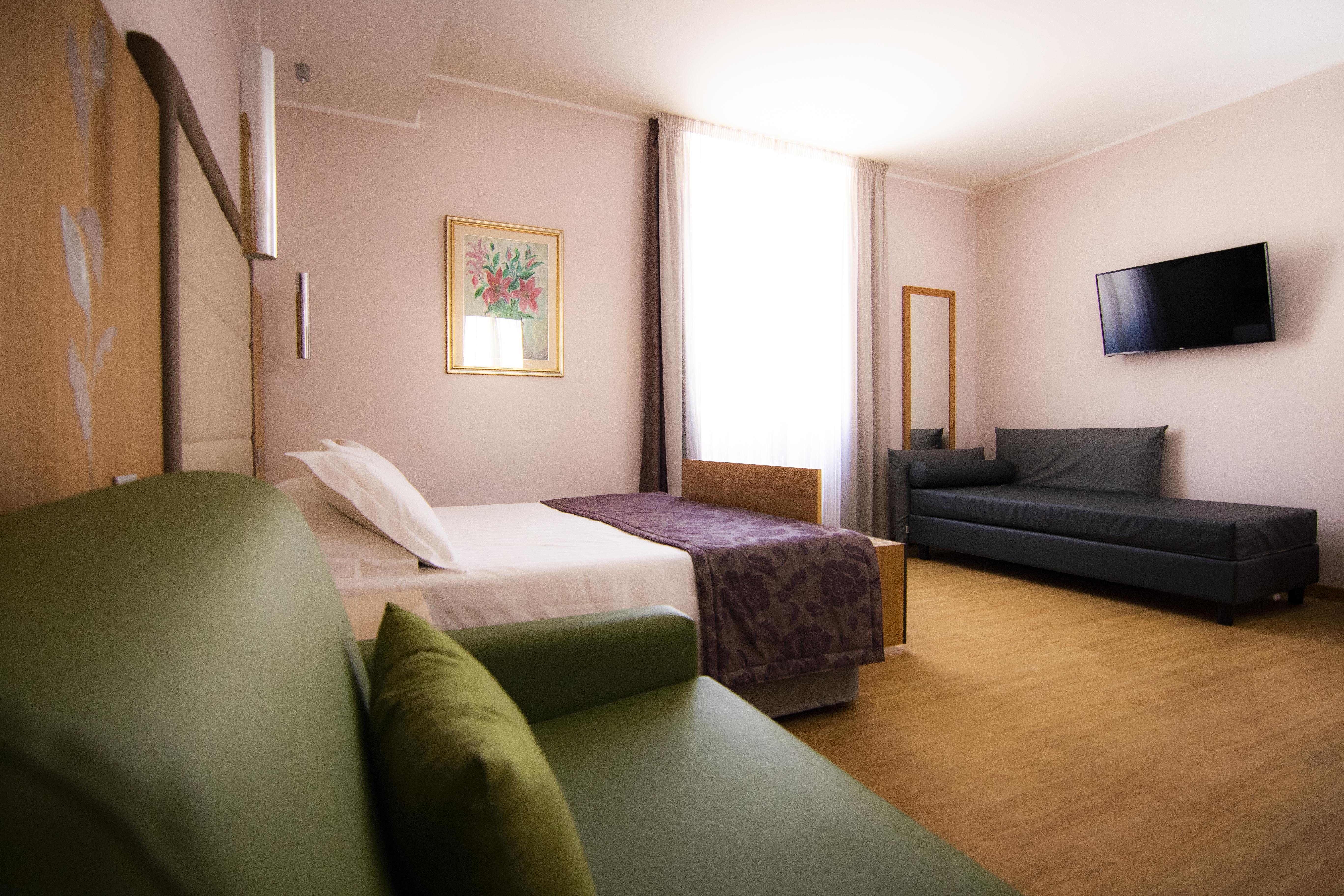 Hotel Giolli Nazionale Rome Exterior photo
