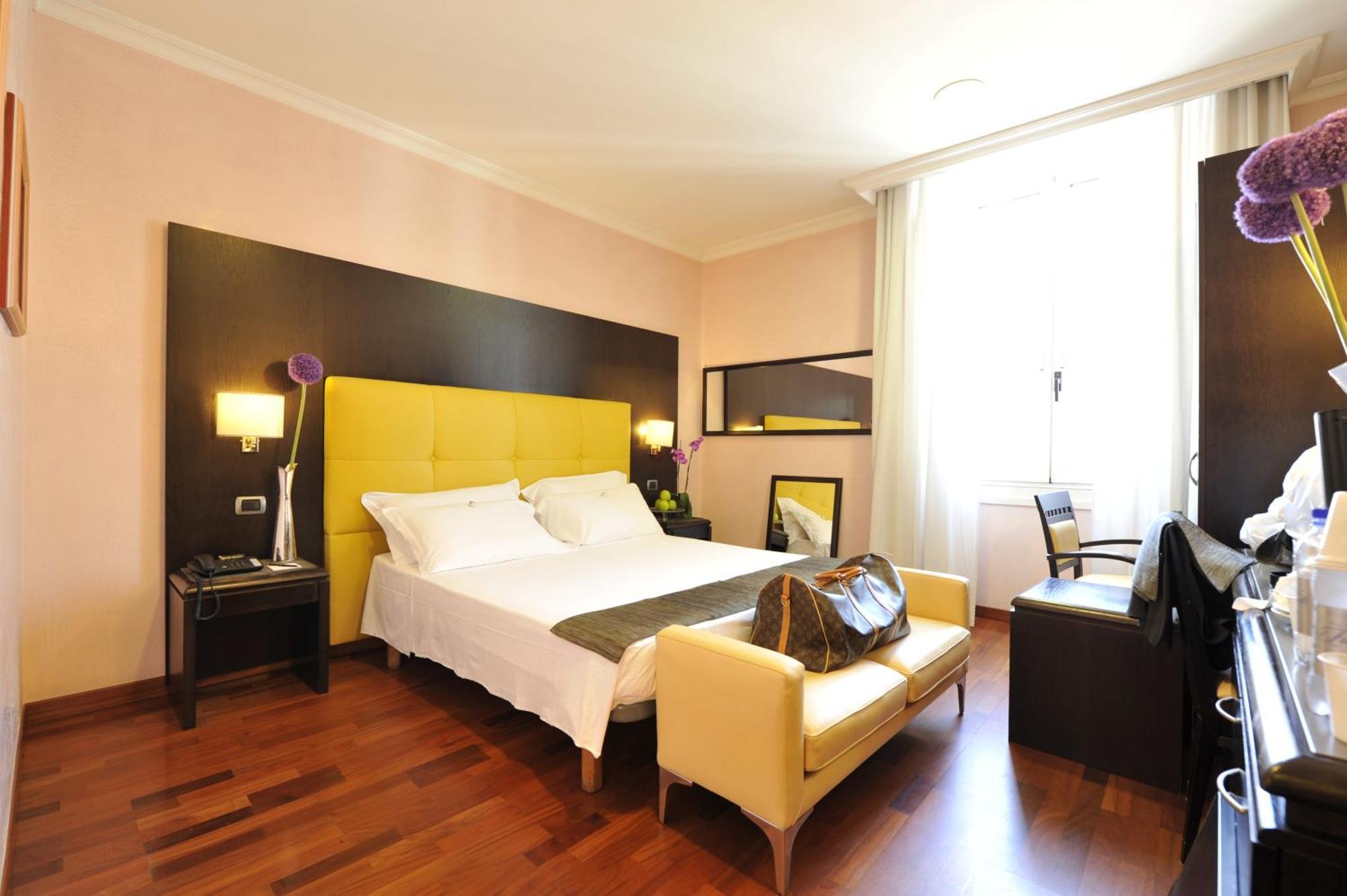 Hotel Giolli Nazionale Rome Exterior photo